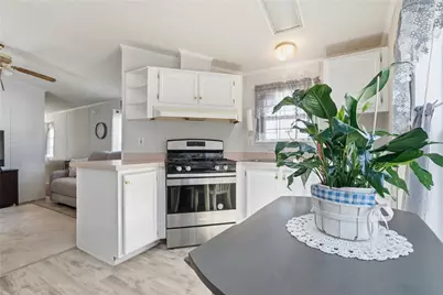 27 Woodward Road, Lincoln, RI 02865 - Photo 4