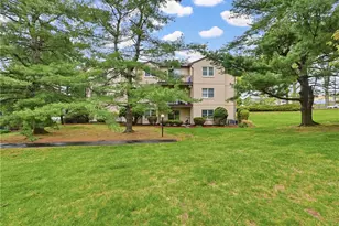 185 Manville Hill Rd, Cumberland, RI 02864 - Photo 2