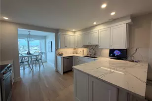 31 Coddington, Newport, RI 02840 - Photo 18