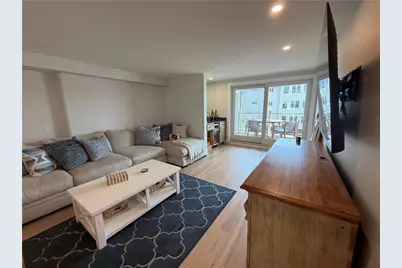 31 Coddington #21, Newport, RI 02840 - Photo 2