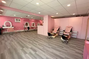 1289 Cranston St, Cranston, RI 02920 - Photo 16