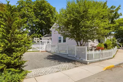 21 Clinton Avenue, Newport, RI 02840 - Photo 26