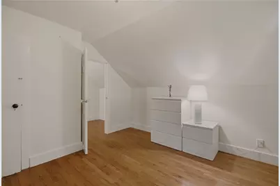 21 Clinton Avenue, Newport, RI 02840 - Photo 20