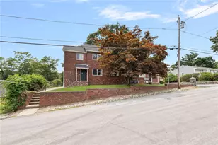 44 Newell St, West Warwick, RI 02893 - Photo 2