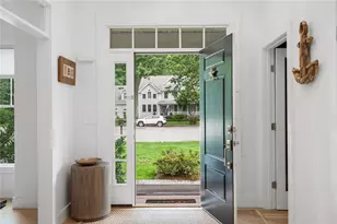 9 River Oak Rd, Barrington, RI 02806 - Photo 2