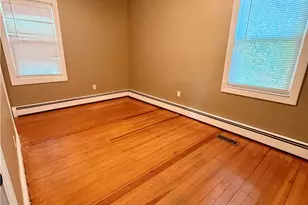 1561 Cranston St, Cranston, RI 02920 - Photo 10