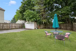 92 Nelson St, Providence, RI 02908 - Photo 32