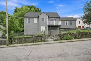 33 Tower St, Pawtucket, RI 02860 - Photo 1