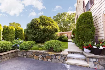 25 Ardway Avenue, Warwick, RI 02889 - Photo 2