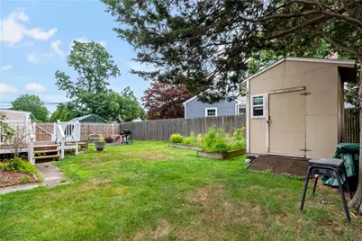 756 Metacom Avenue, Bristol, RI 02809 - Photo 28