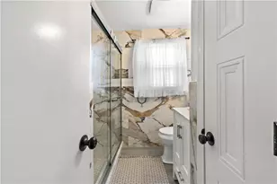 756 Metacom Ave, Bristol, RI 02809 - Photo 12