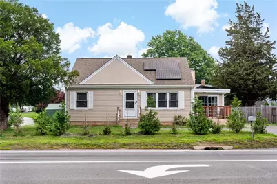 756 Metacom Avenue, Bristol, RI 02809 - Photo 1