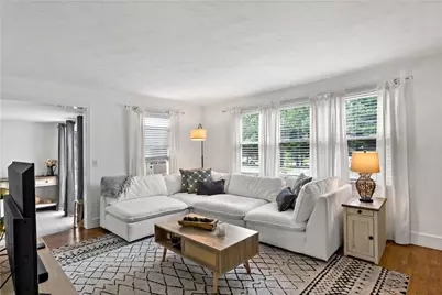 756 Metacom Avenue, Bristol, RI 02809 - Photo 2