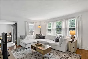 756 Metacom Ave, Bristol, RI 02809 - Photo 2