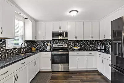756 Metacom Avenue, Bristol, RI 02809 - Photo 6