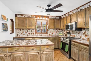 67 Curry Rd, Cranston, RI 02920 - Photo 8