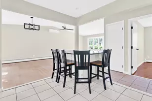 44 Village Ave, Cranston, RI 02920 - Photo 10