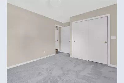 44 Village Avenue, Cranston, RI 02920 - Photo 22
