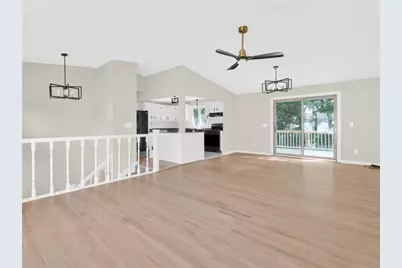 44 Village Avenue, Cranston, RI 02920 - Photo 14