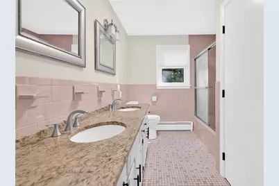 44 Village Avenue, Cranston, RI 02920 - Photo 24