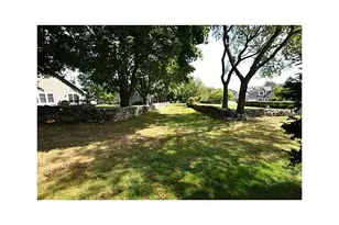 2 Weetamoe Farm Dr, Bristol, RI 02809 - Photo 22