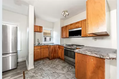 31 Grosvenor Avenue, Providence, RI 02908 - Photo 12