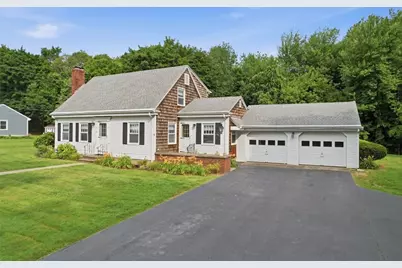 24 Rolling Acres Drive, Cumberland, RI 02864 - Photo 2