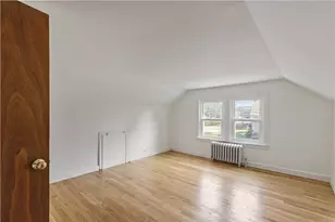 90 Hilltop Rd, East Providence, RI 02914 - Photo 18