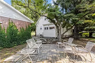90 Hilltop Rd, East Providence, RI 02914 - Photo 24