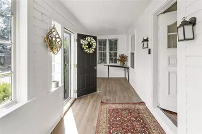 90 Hilltop Road, East Providence, RI 02914 - Photo 10