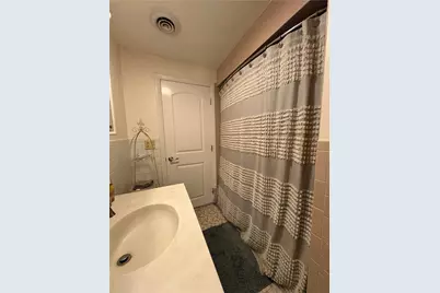 85 Commonwealth Avenue, Warwick, RI 02886 - Photo 24