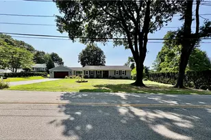 85 Commonwealth Ave, Warwick, RI 02886 - Photo 2