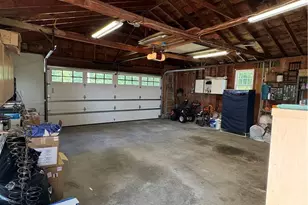85 Commonwealth Ave, Warwick, RI 02886 - Photo 36
