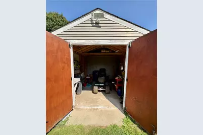 85 Commonwealth Avenue, Warwick, RI 02886 - Photo 38