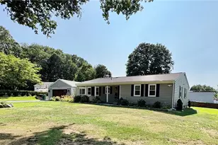 85 Commonwealth Ave, Warwick, RI 02886 - Photo 4