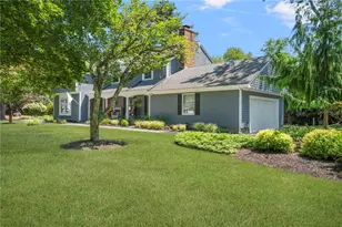 1 Pierce Ct, Barrington, RI 02806 - Photo 2