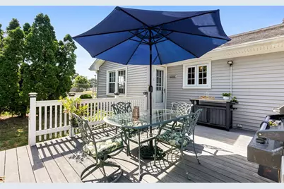 94 Wampanoag Trail, East Providence, RI 02915 - Photo 24