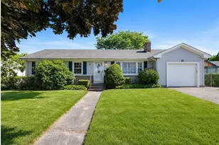 94 Wampanoag Trl, East Providence, RI 02915 - Photo 1
