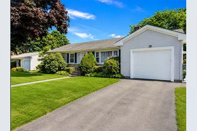 94 Wampanoag Trail, East Providence, RI 02915 - Photo 2
