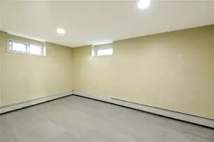 247 Grosvenor Ave, North Providence, RI 02904 - Photo 18