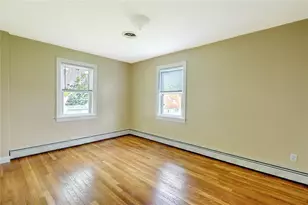 247 Grosvenor Ave, North Providence, RI 02904 - Photo 16