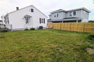 247 Grosvenor Ave, North Providence, RI 02904 - Photo 20