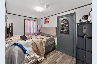 29 Mowry Street, Central Falls, RI 02863 - Photo 16
