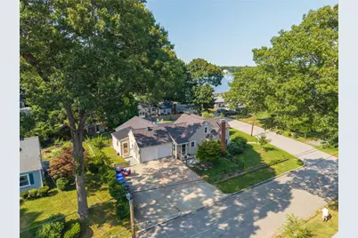 147 Riverside Drive, East Providence, RI 02915 - Photo 36