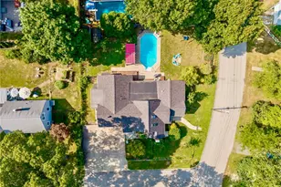 147 Riverside Dr, East Providence, RI 02915 - Photo 34