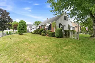 48 Fairway Dr, Cranston, RI 02920 - Photo 26