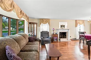 100 Granite St, Warwick, RI 02886 - Photo 12