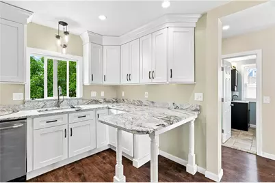 82 Dyer Avenue, East Providence, RI 02915 - Photo 6