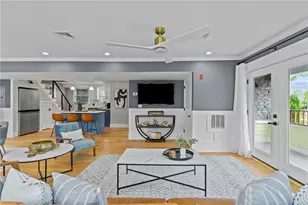 20 Summer St, Newport, RI 02840 - Photo 16