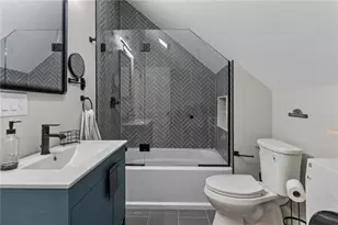 20 Summer St, Newport, RI 02840 - Photo 20
